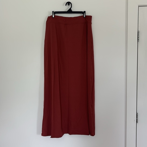 HALARA Burgundy Brown Red Orange Maxi Skirt Buckles built in biker shorts Casual - Picture 7 of 10